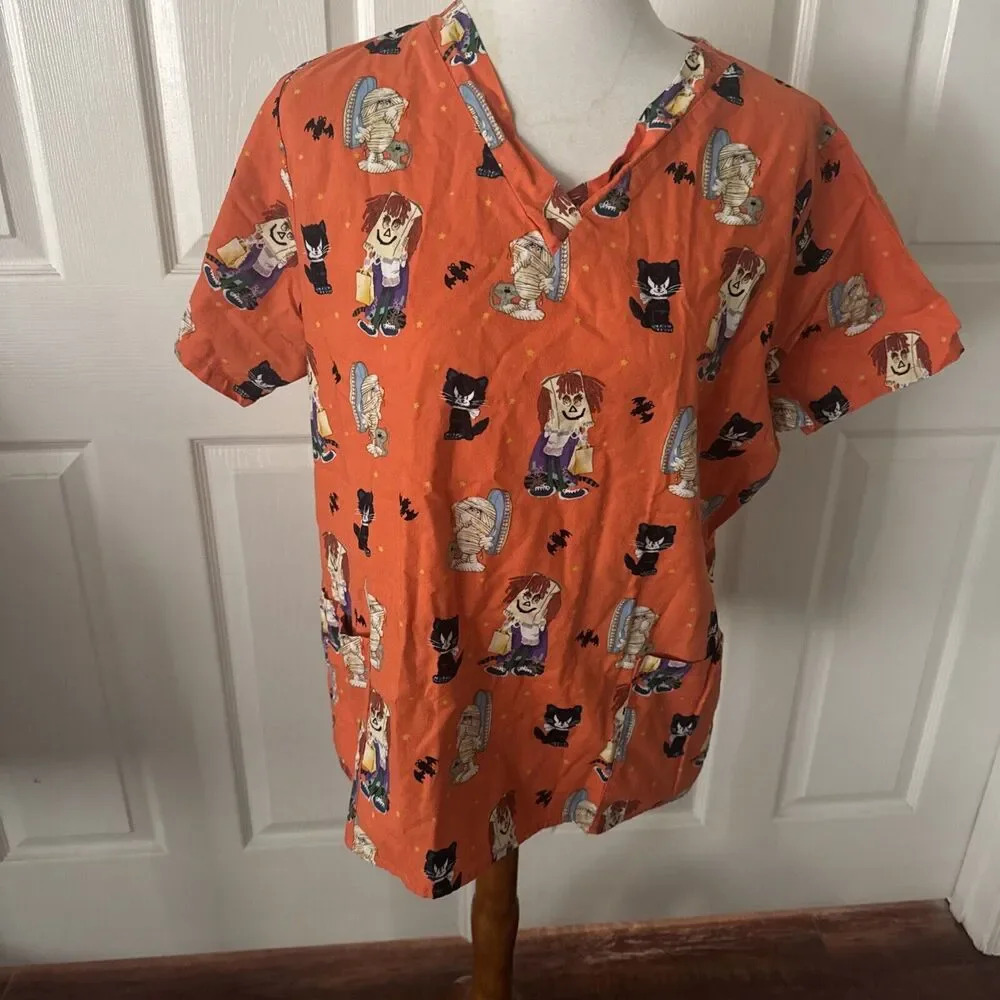 Halloween Unisex  Scrub Top Size Large Retro Mummy Cat Bat Nurse Medical Dental